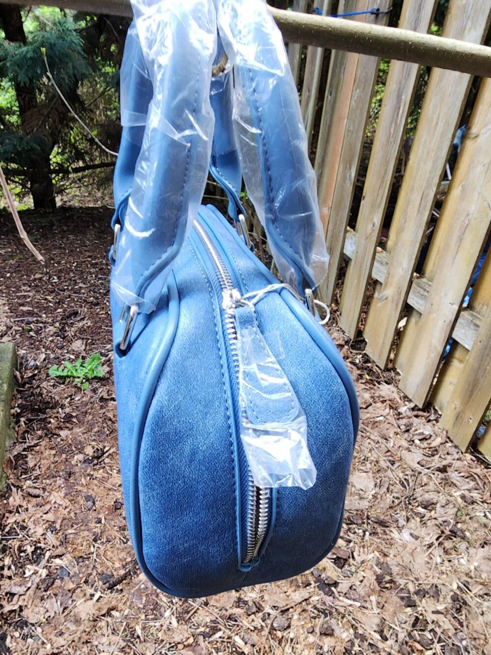 *NWT* Women's CXL Christian Lacroix Denim Color handbag satchel - Picture 3 of 16